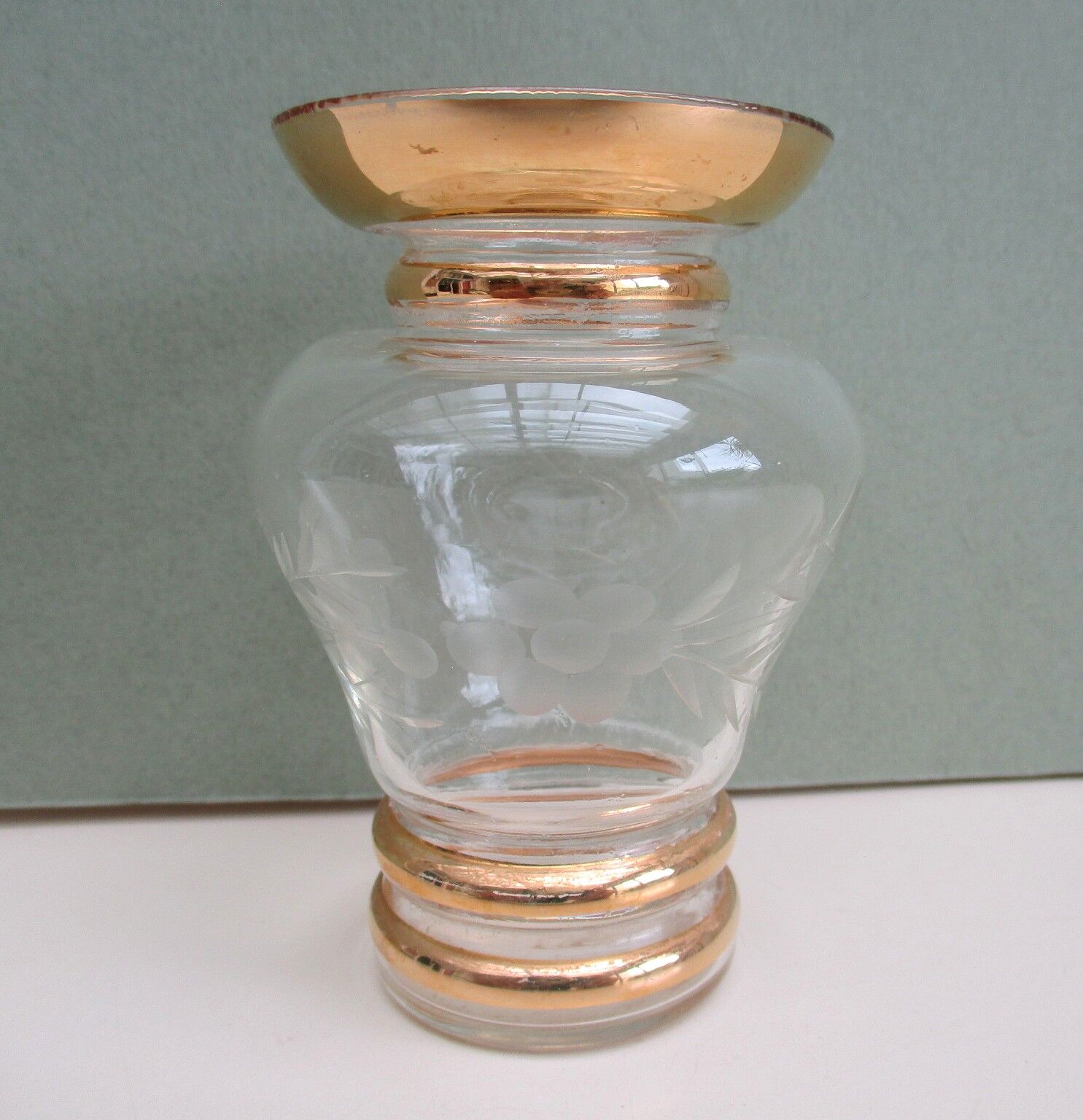 Art deco vase, engraved glass