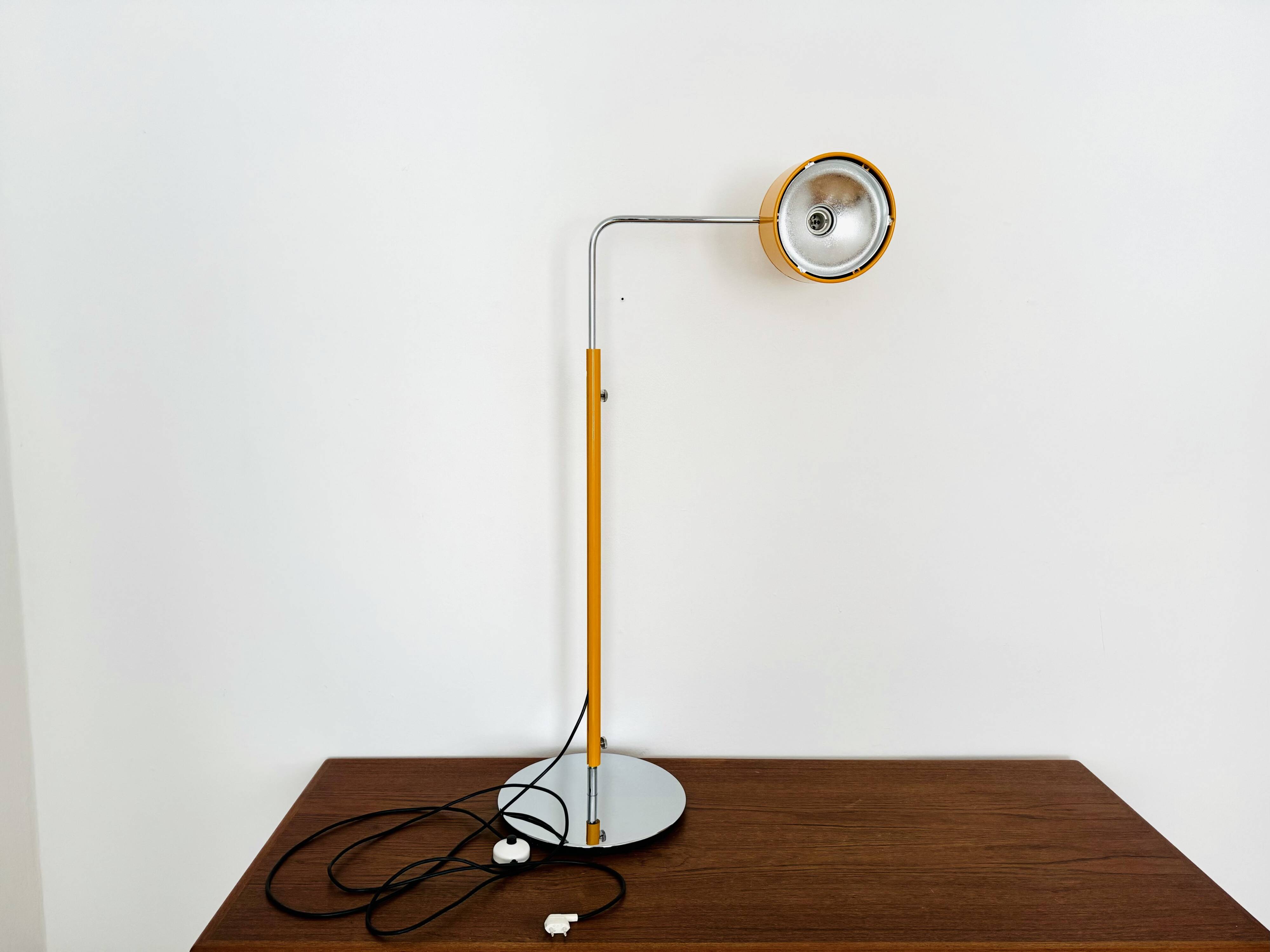 Lampadaire Spot orientable Space Age Gallery par Arnold Berges pour Staff