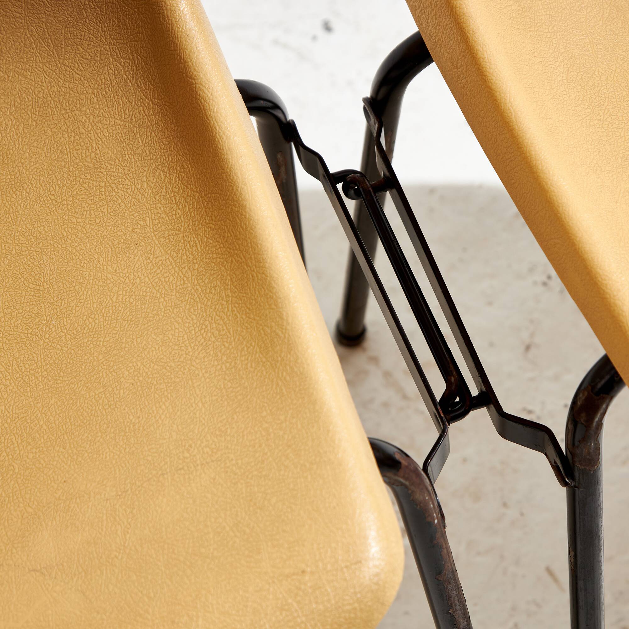 Stackable Plastic Chair by Grosfillex, 1970s (MK10592)