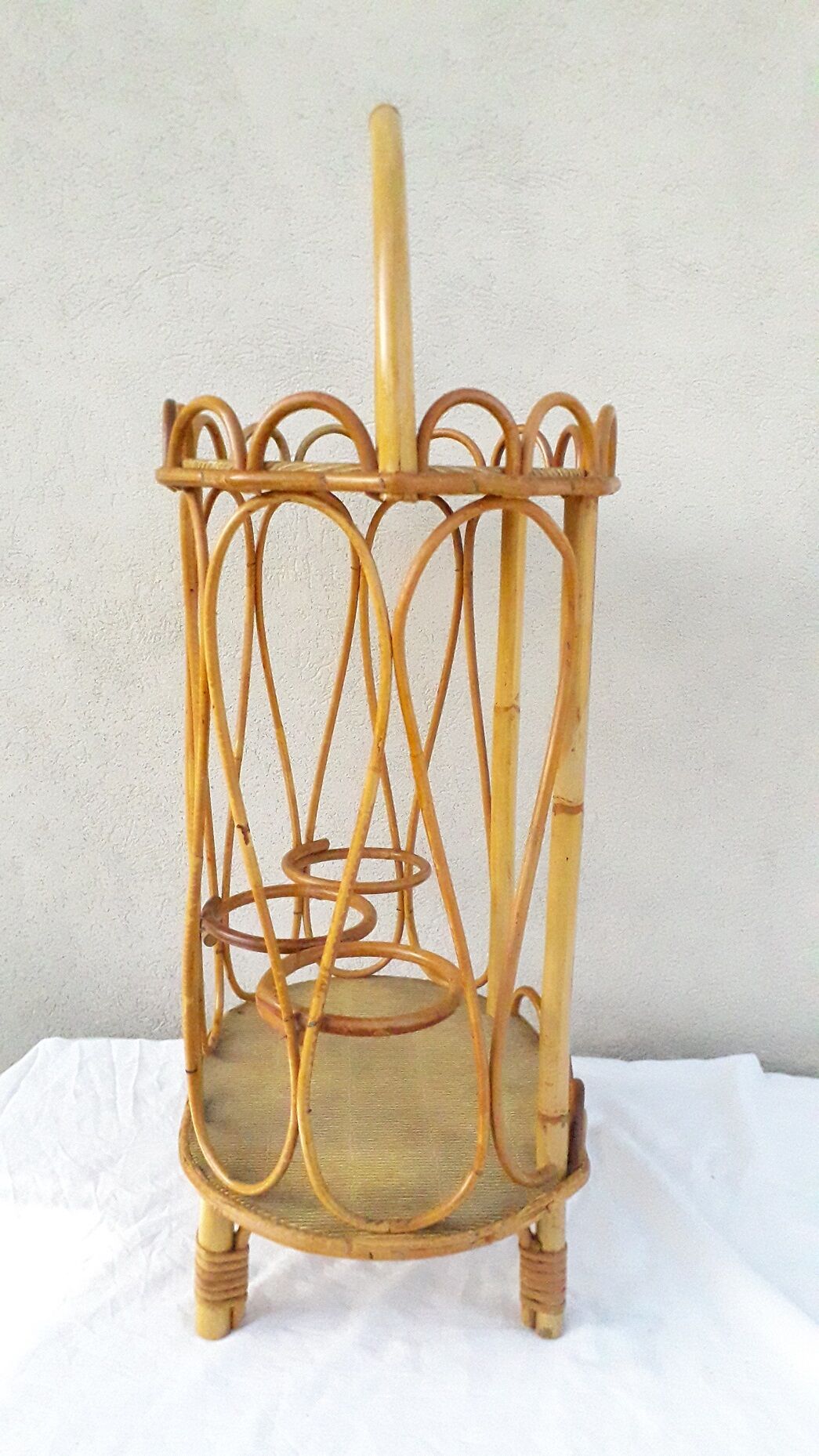 Rattan bottle holder bar basket