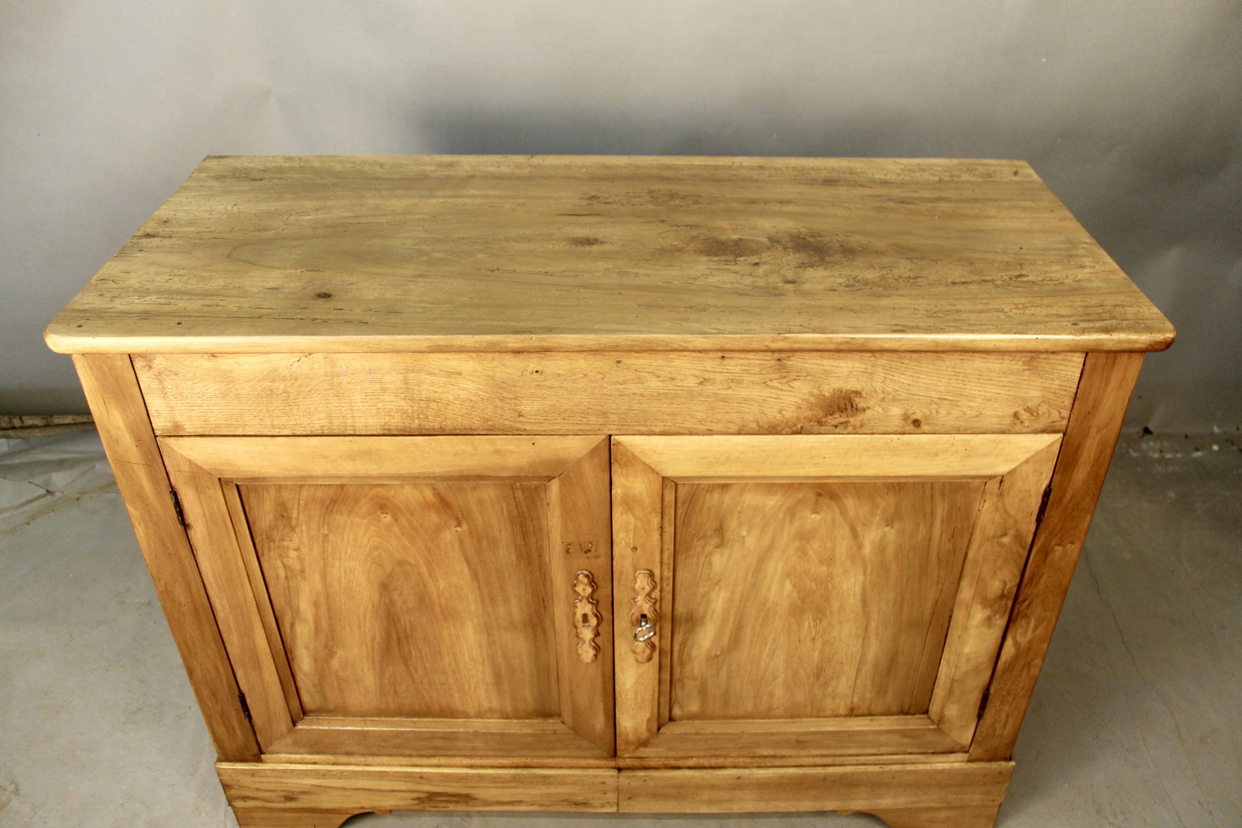 Louis Philippe XIXth buffet in blond walnut