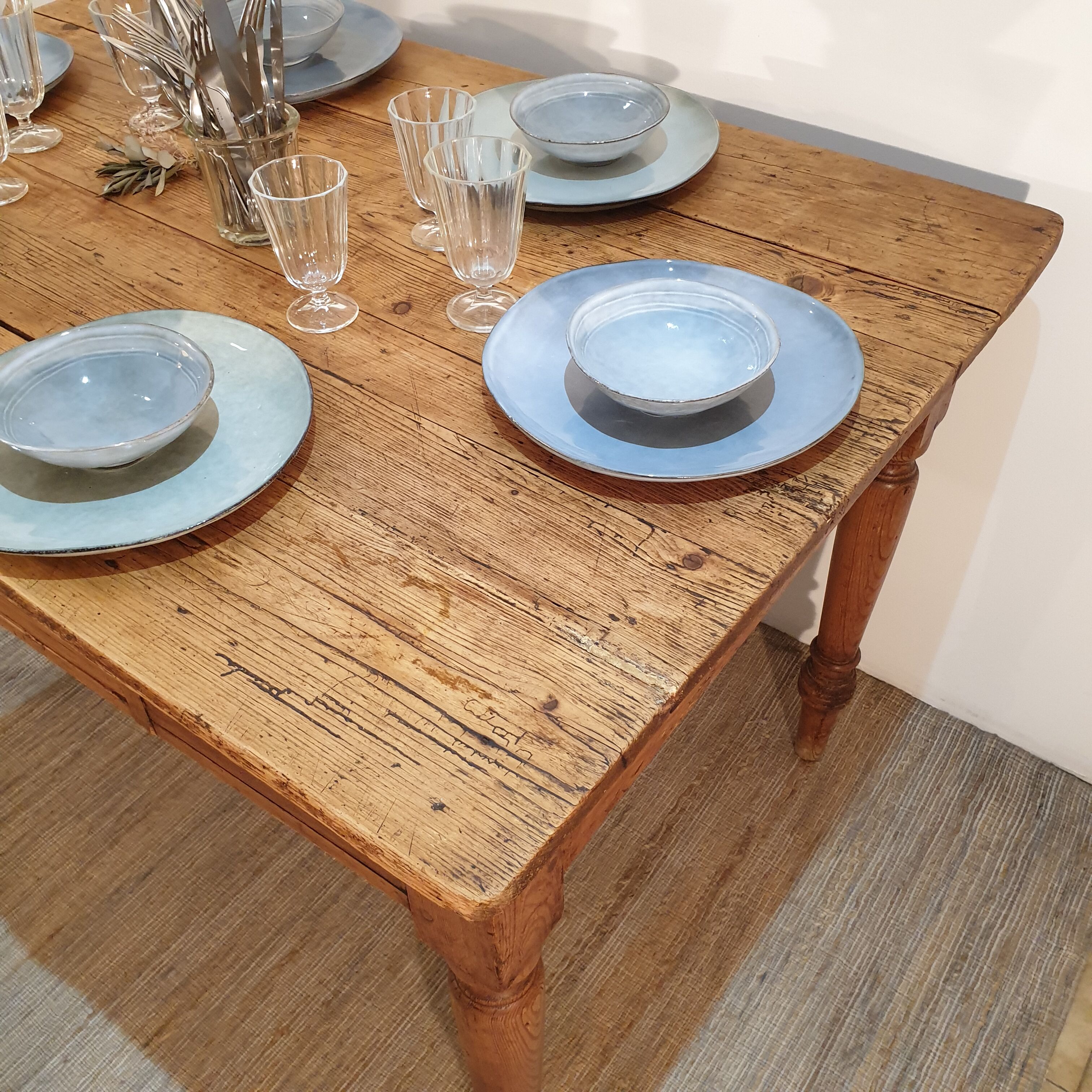 Old solid wood farmhouse table pitchpin turned legs 1 drawer