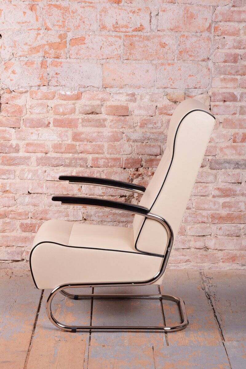 Bauhaus Armchairs FN24 in Chrome and Leather attributed to Mücke-Melder, Czech, 1930s, Set of 2