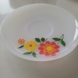 6 cups and 8 Arcopal sub-cups