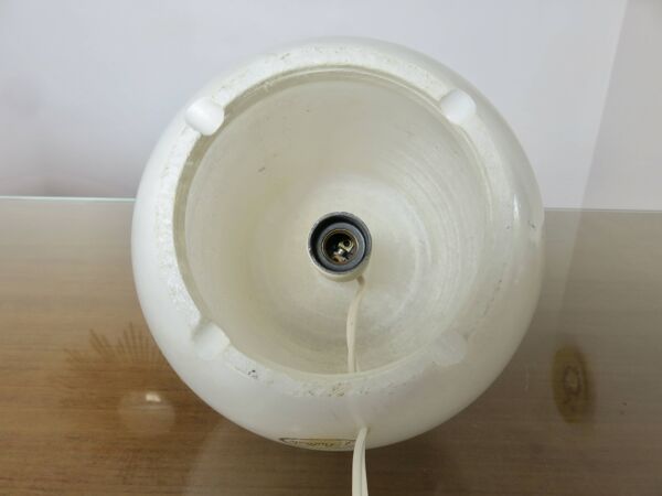 Lampe en albâtre à double éclairage forme ''boule'', 1970