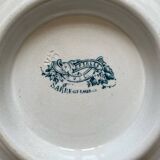 U&C Sarreguemines ironware footed plate