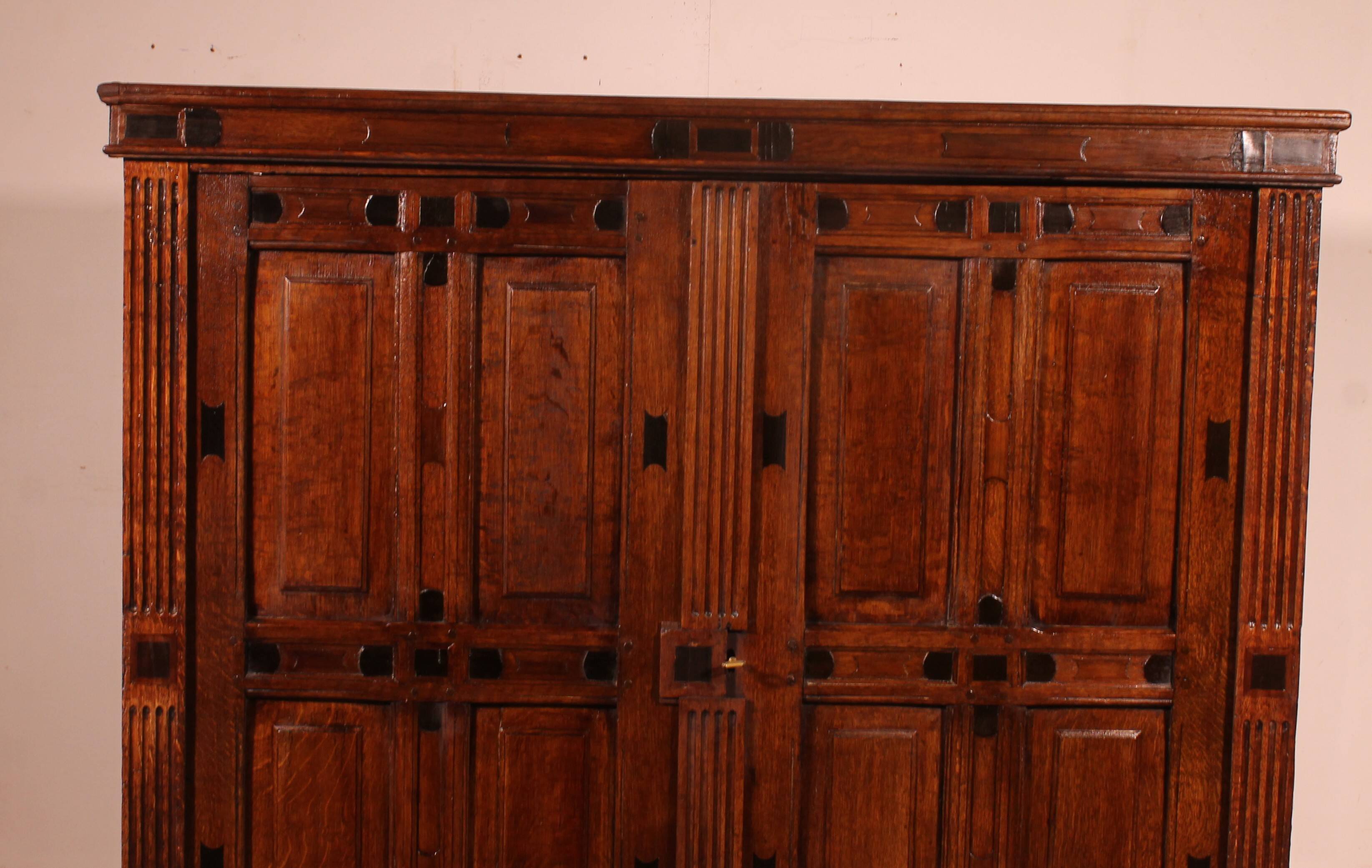 Buffet 2 Portes En Chêne Et ébène Du 17° Siècle - Pays-bas