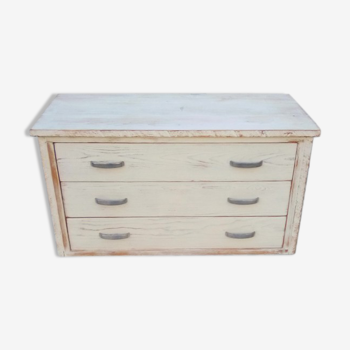 Commode basse en bois patine blanche