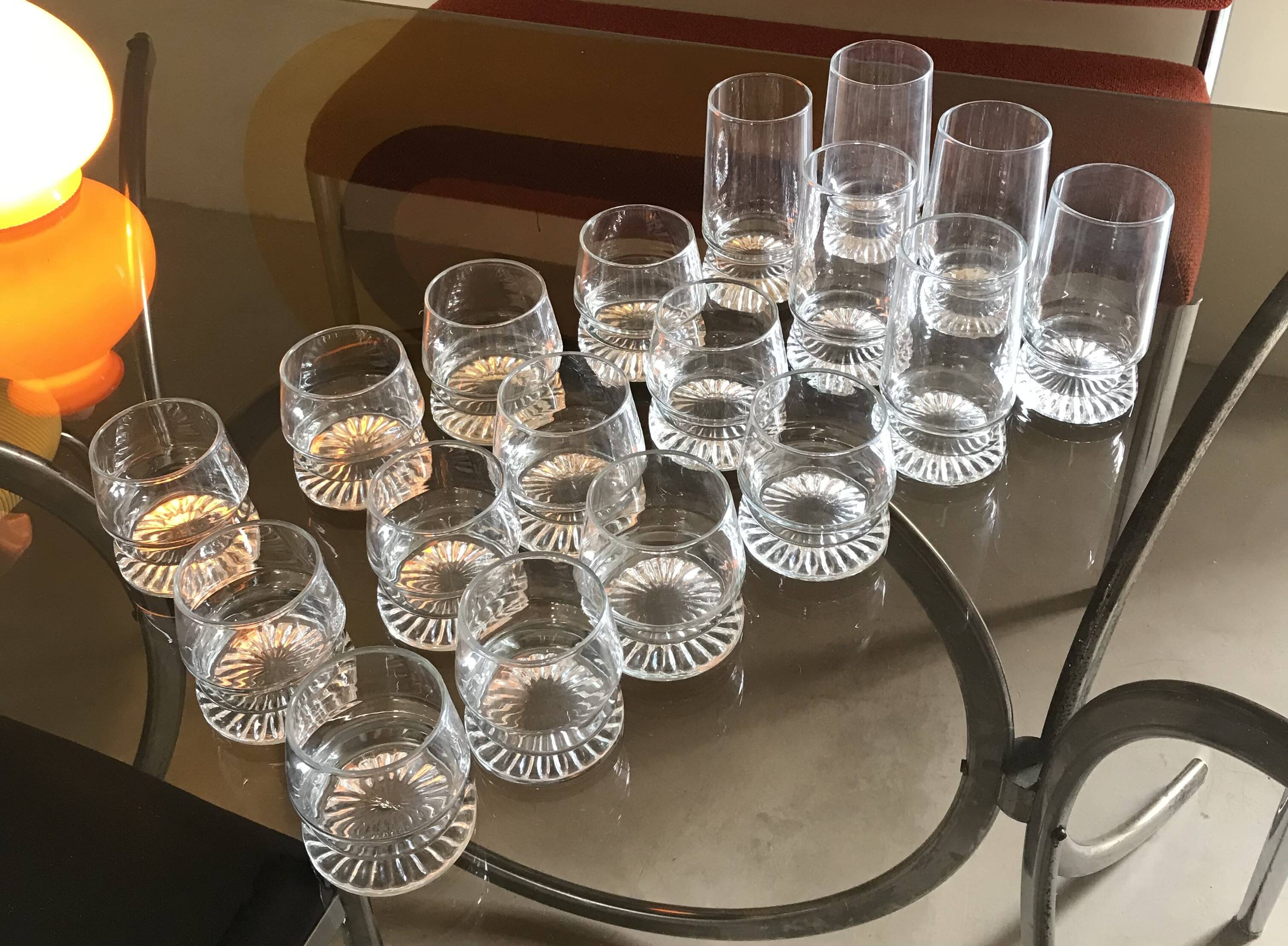 18 Italian design glasses
