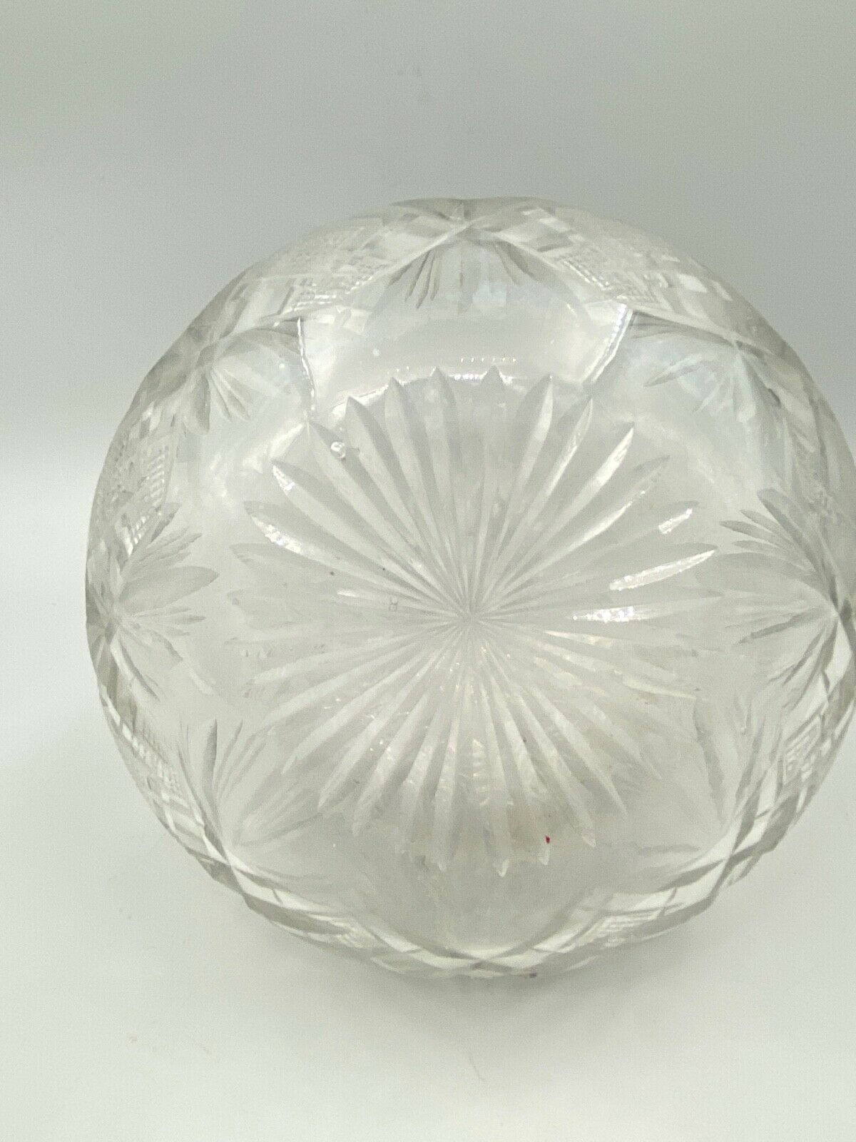 Carafe xixth crystal size saint louis baccarat multifaceted cap
