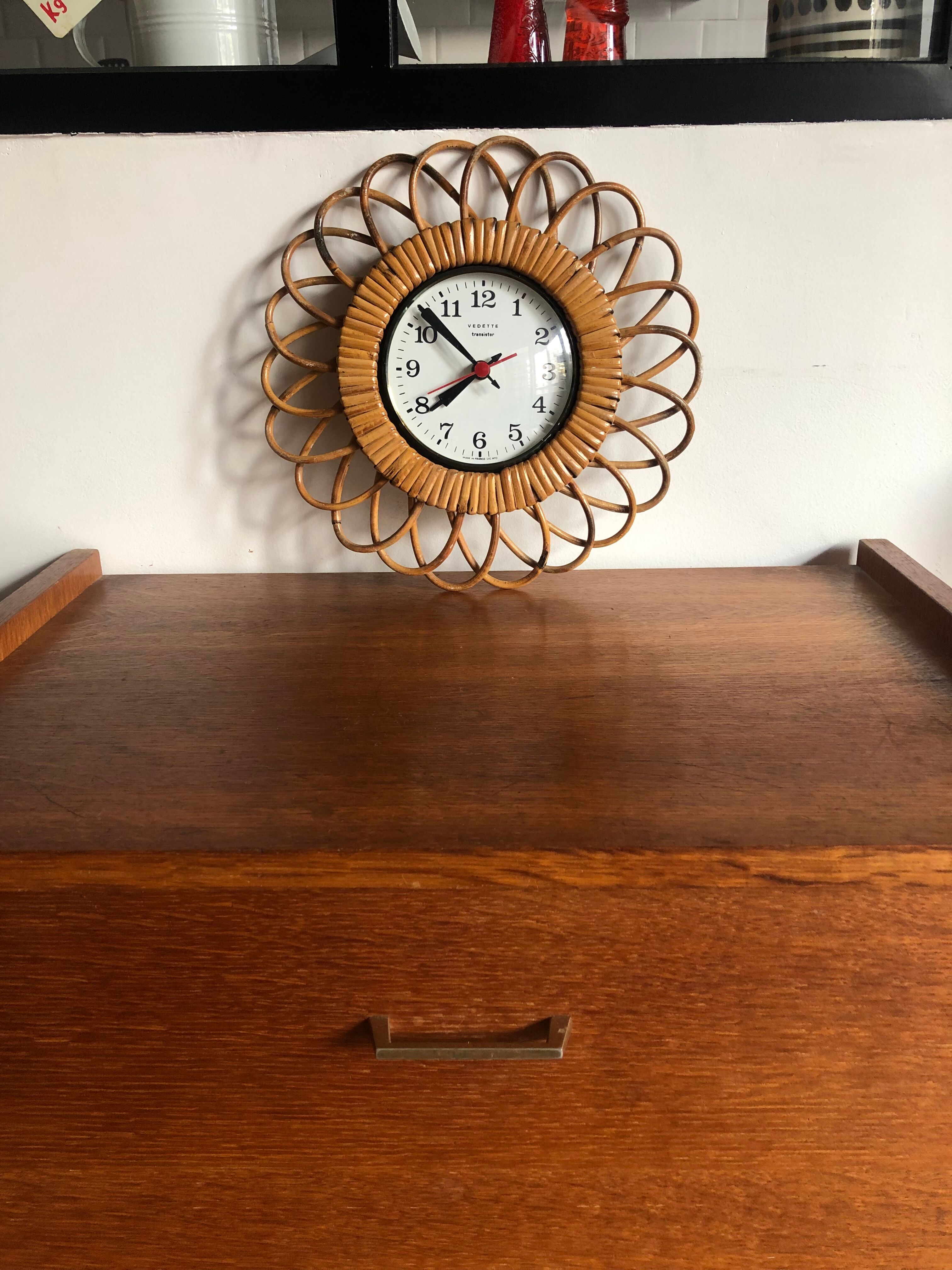 Rattan star clock