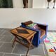 Table d’appoint moderniste bois exotique