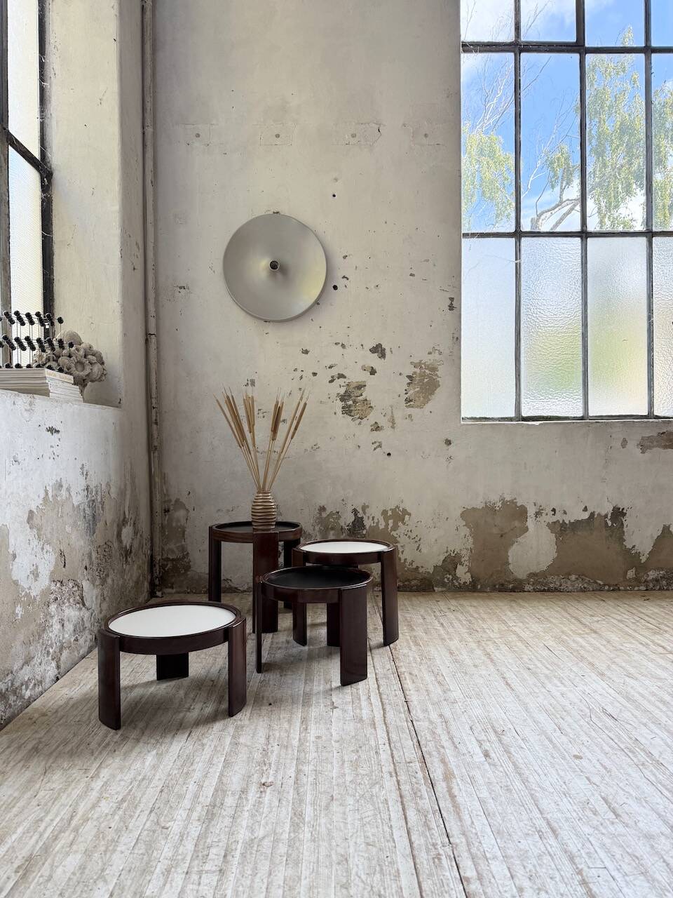 Nido 780 G stackable coffee tables. Frattini for Cassina