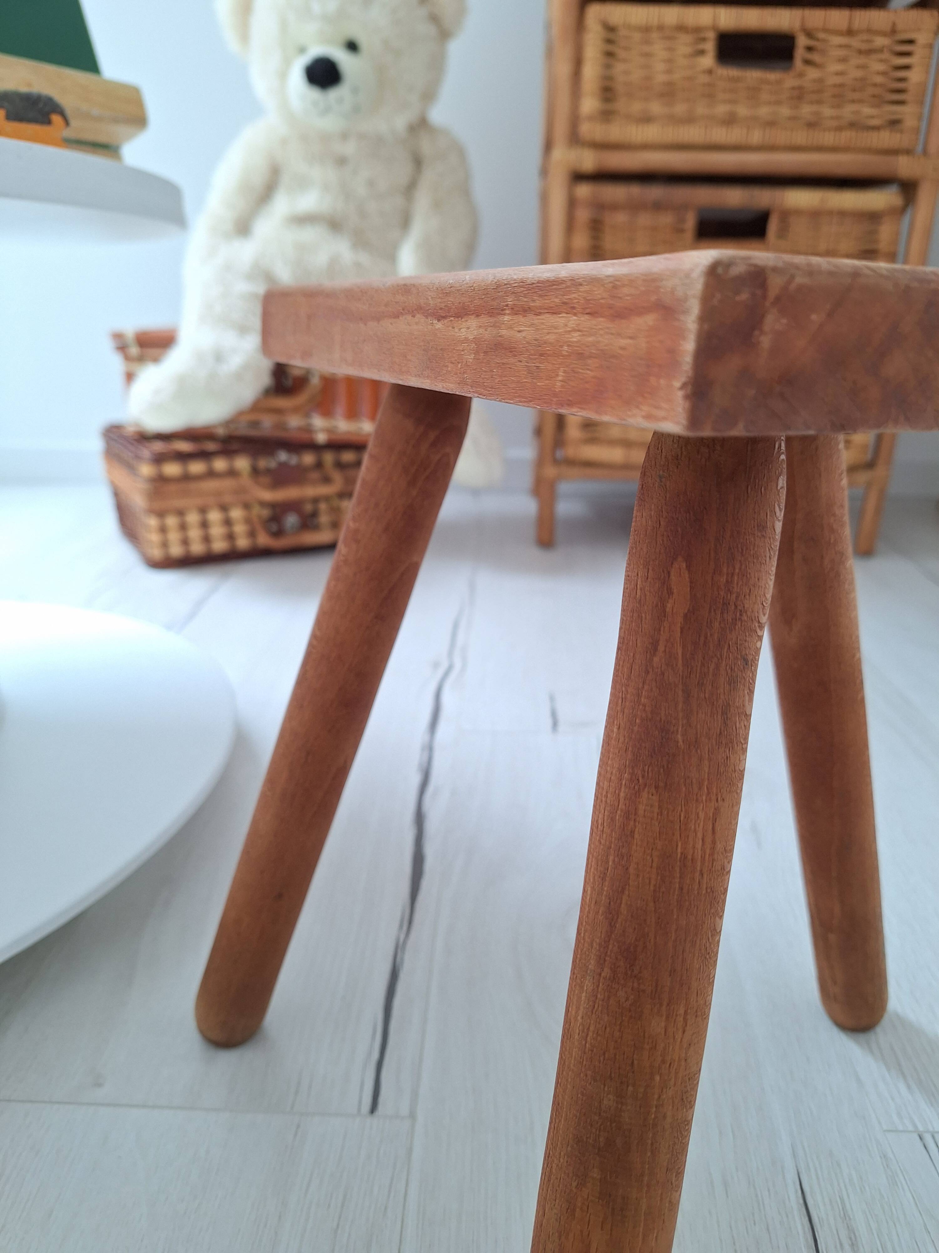 Tripod stool / Milking stool