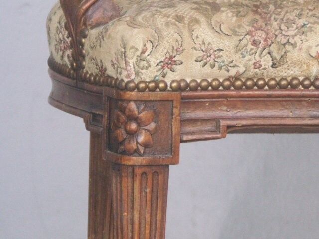 Set of 4 chairs Louis XVI style