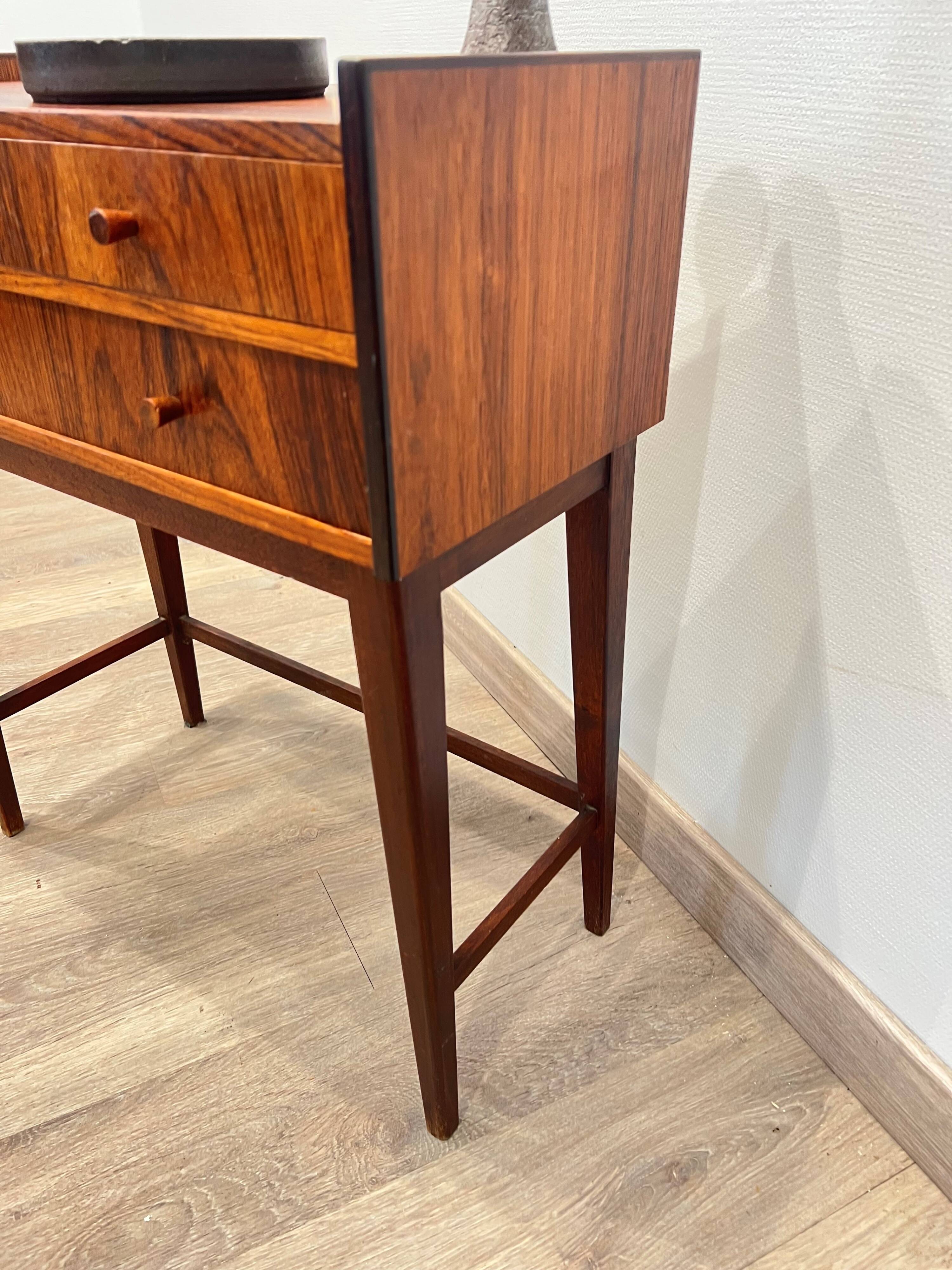 3-drawer commode in Rio rosewood, origin Denmark.