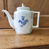 Lunéville teapot decorated with Cross of Lorraine