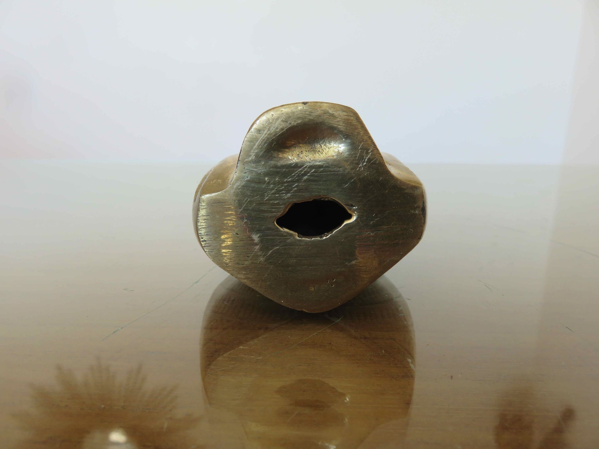 Owl, owl in golden brass and mother-of-pearl 70s