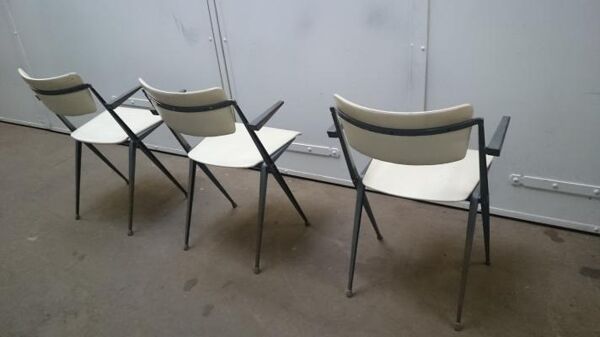 White pyramid chairs by Wim Rietveld for Ahrend de Cirkel, 1964, set of 3