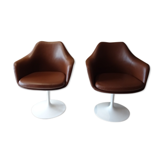 Paire de fauteuils pivotants par Eero Saarinen pour Knoll