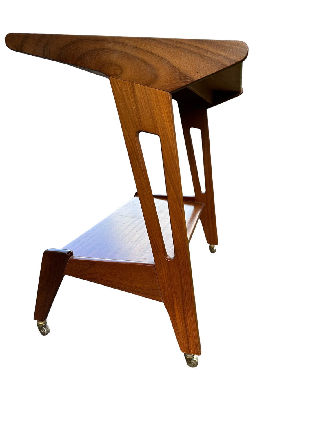 Serving table by Louis Van Teeffelen, Wébe