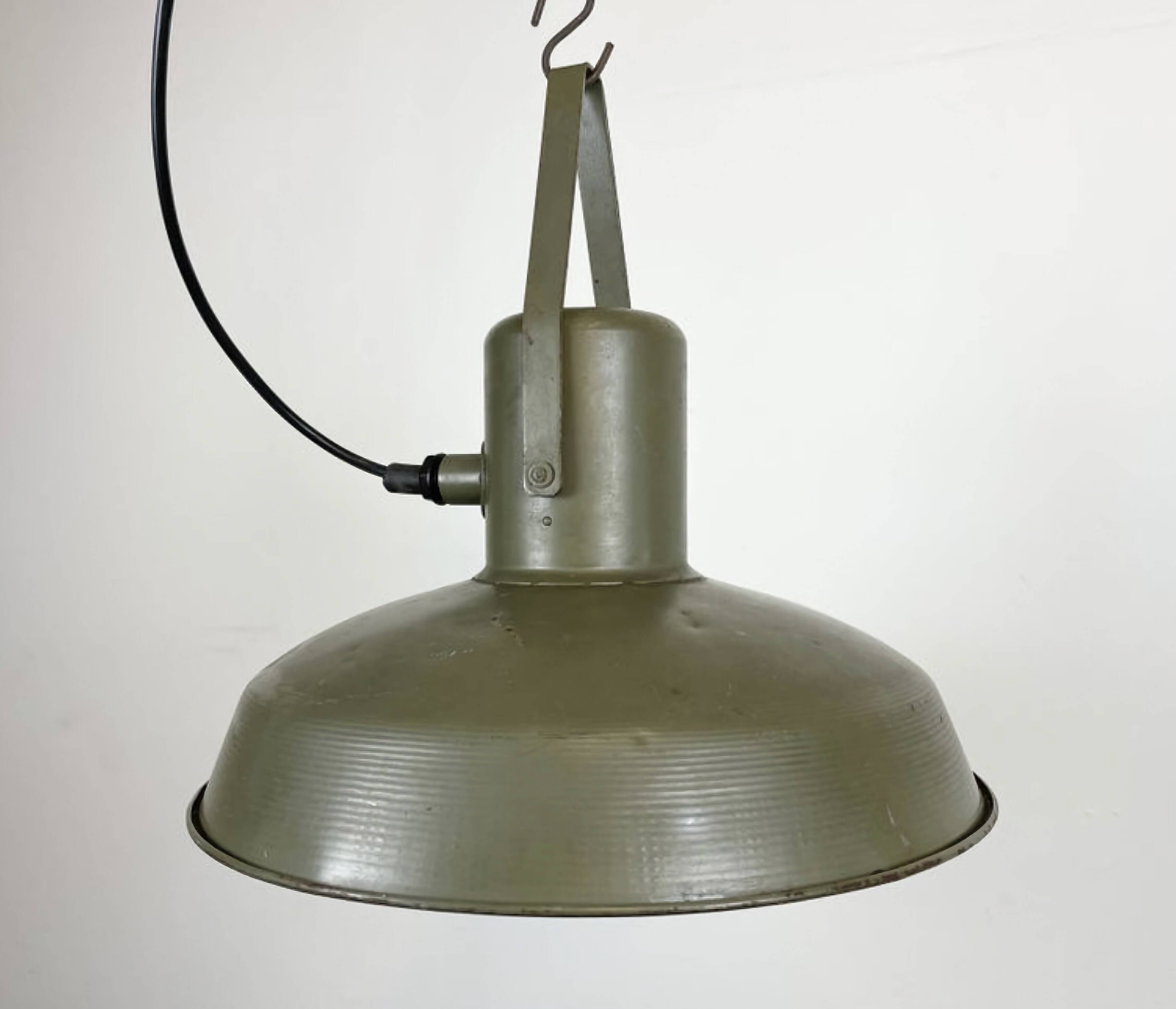 Vintage Green Army Pendant Lamp, 1960s