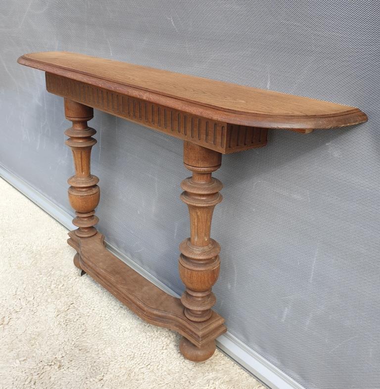 Neoclassical solid oak console with columns