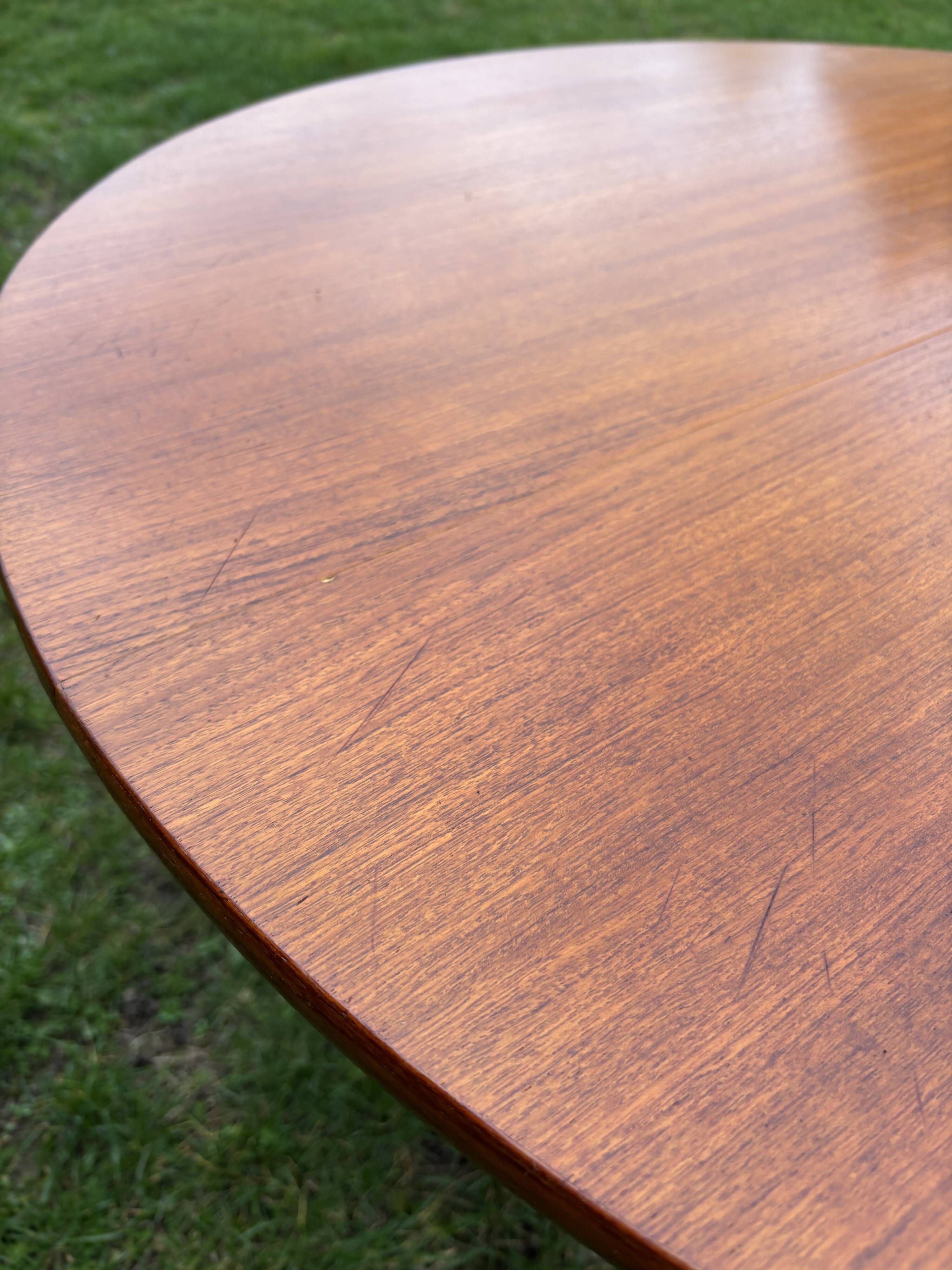 Vintage extendable table