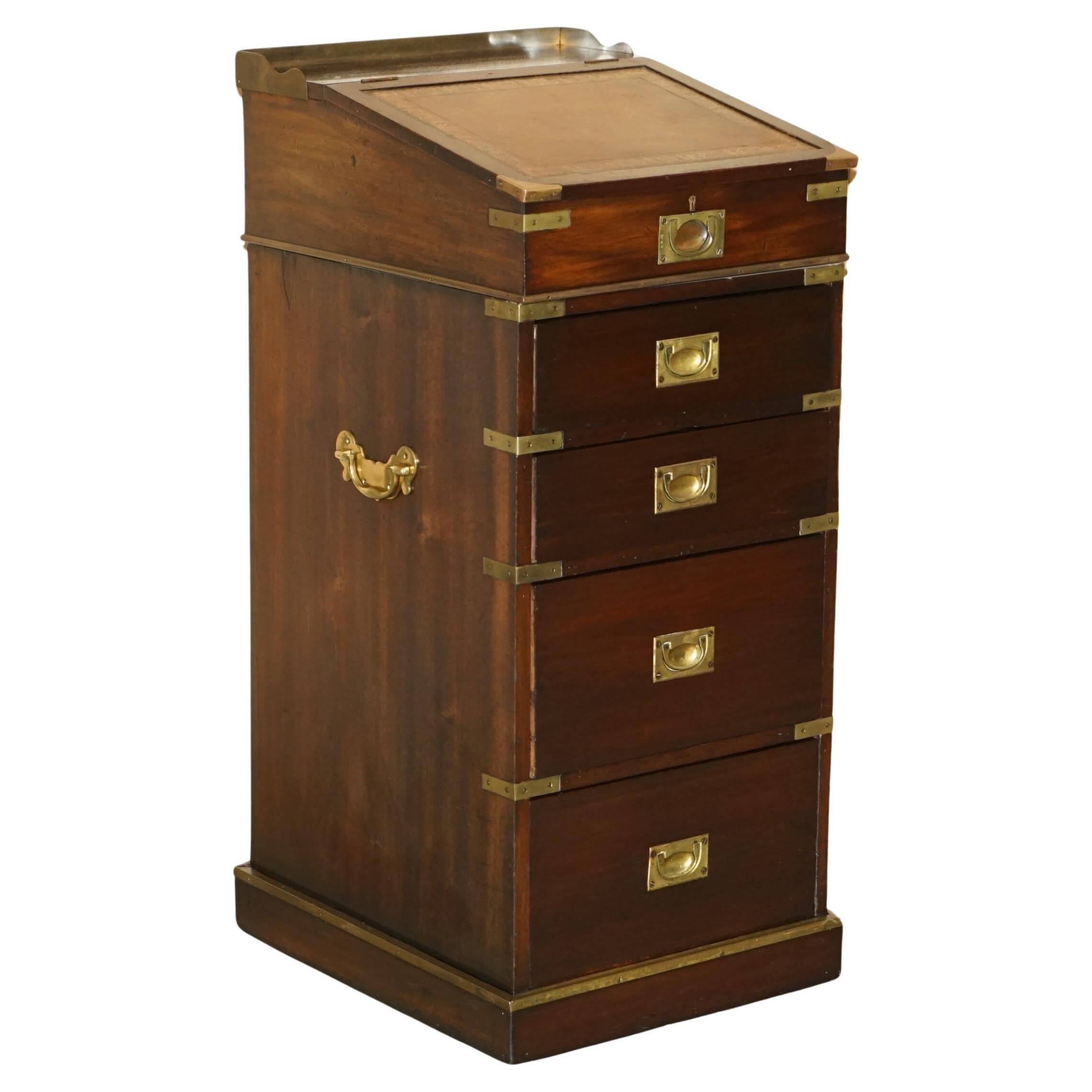 Bureau de campagne Davenport victorien antique en cuir avec galerie en laiton