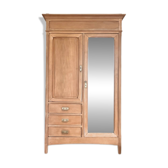 Parisian wardrobe and Art Deco