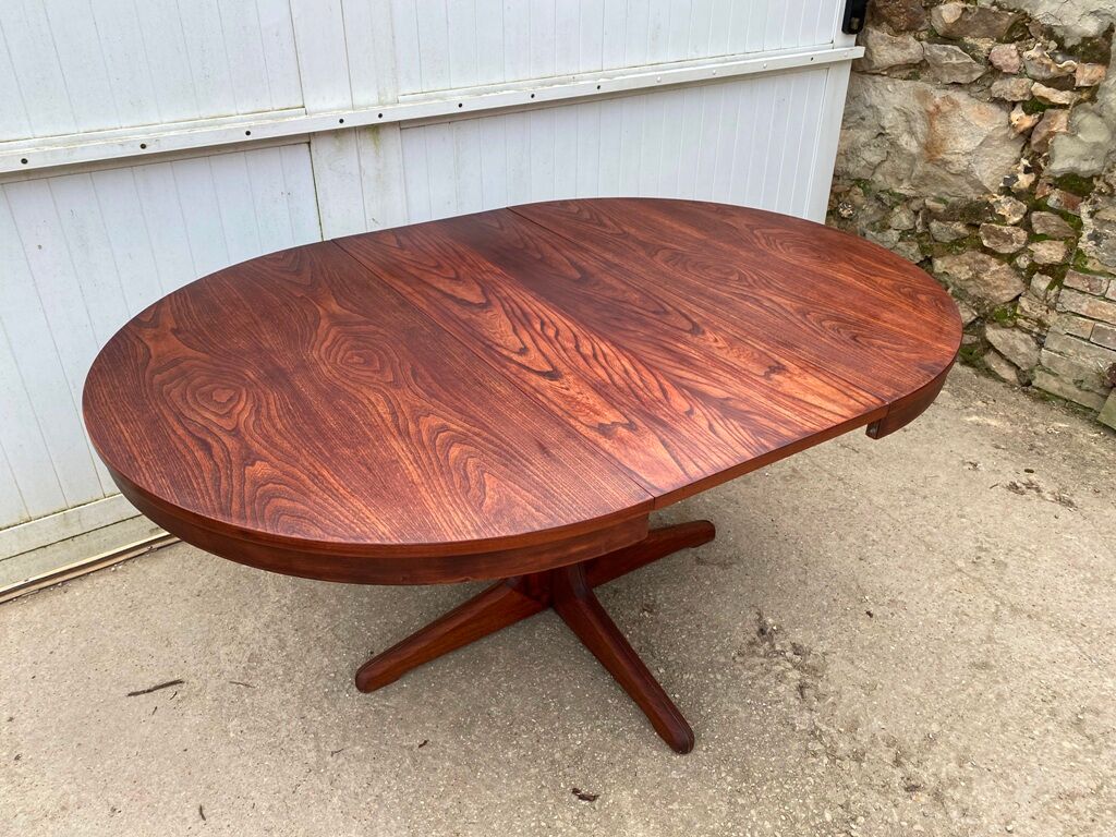 Scandinavian extendable round table in teak lg 115 to 205cm an60