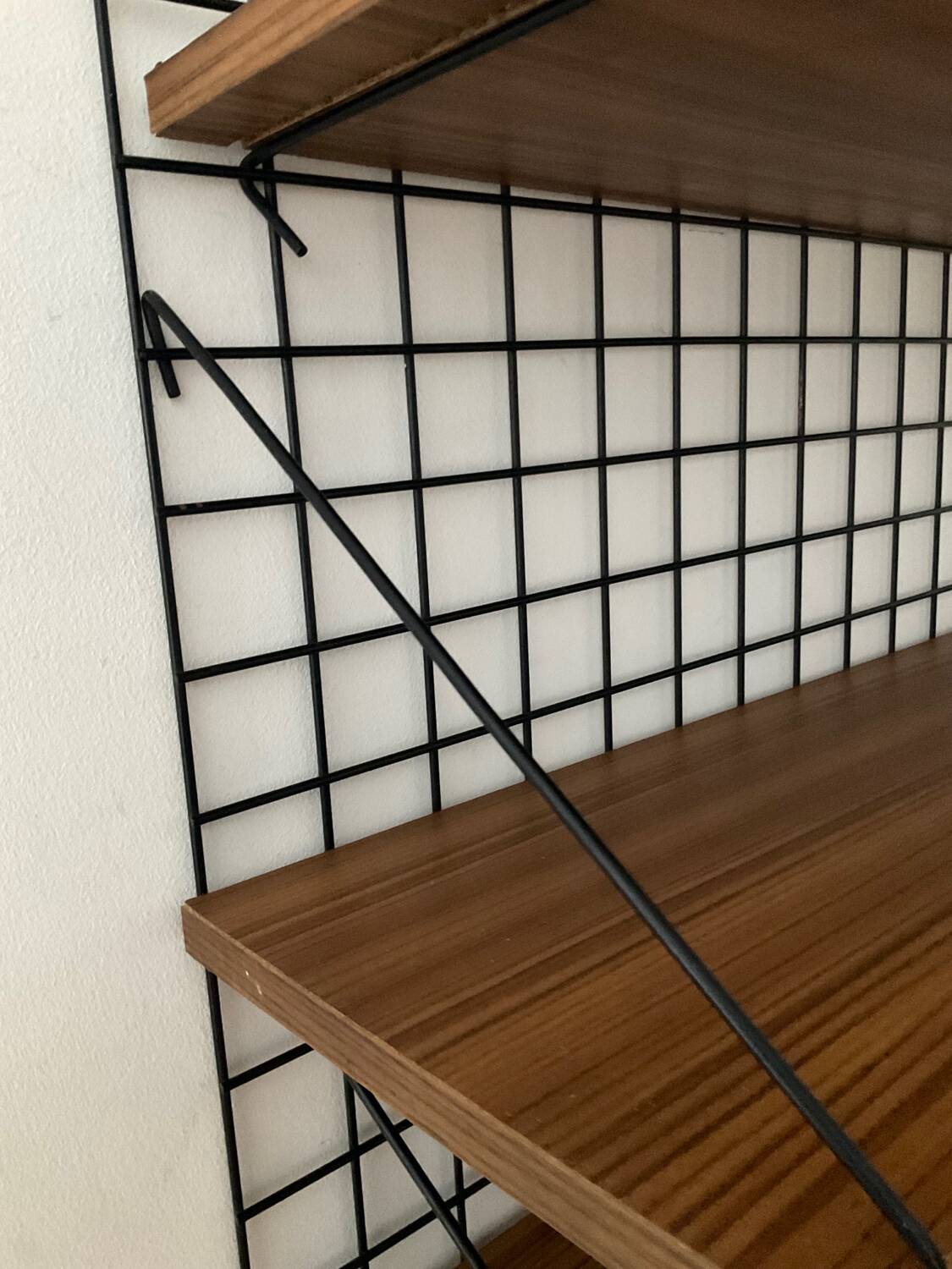 Meca shelf by Pierre Guariche for Meurop 1960s