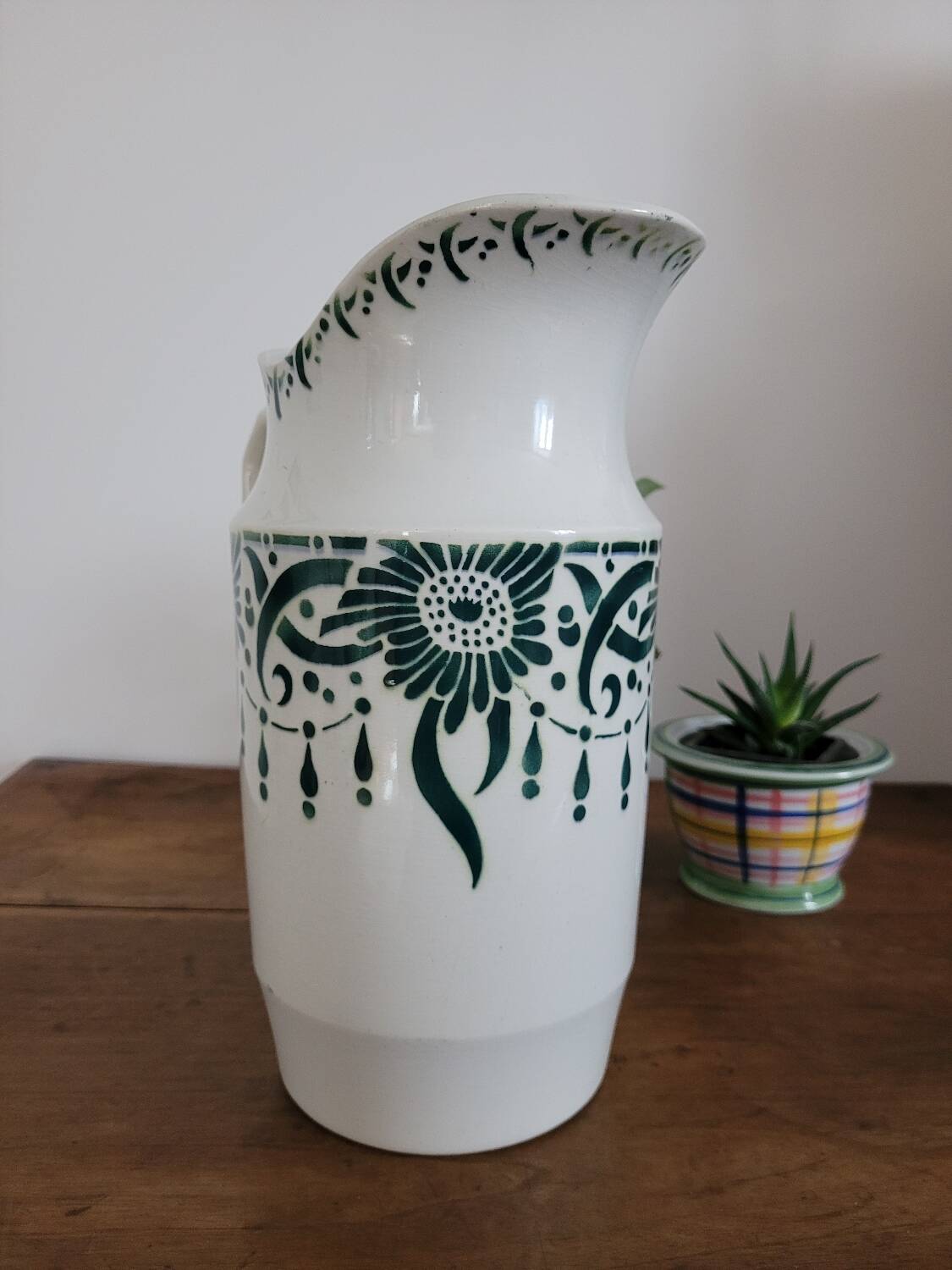 Pitcher / vase St Amand 463