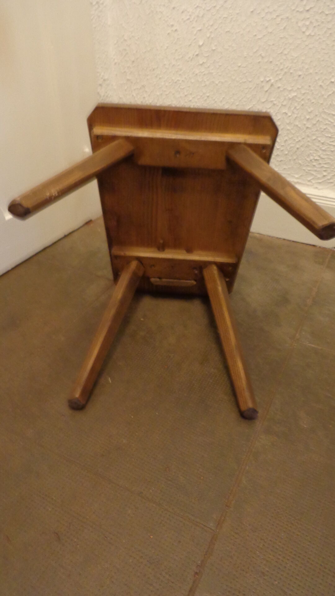 Chaise caducée pharmacie