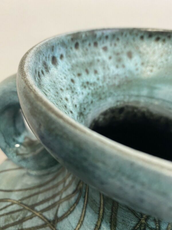 Vase à anses vintage bleu jean Austruy Despinasse