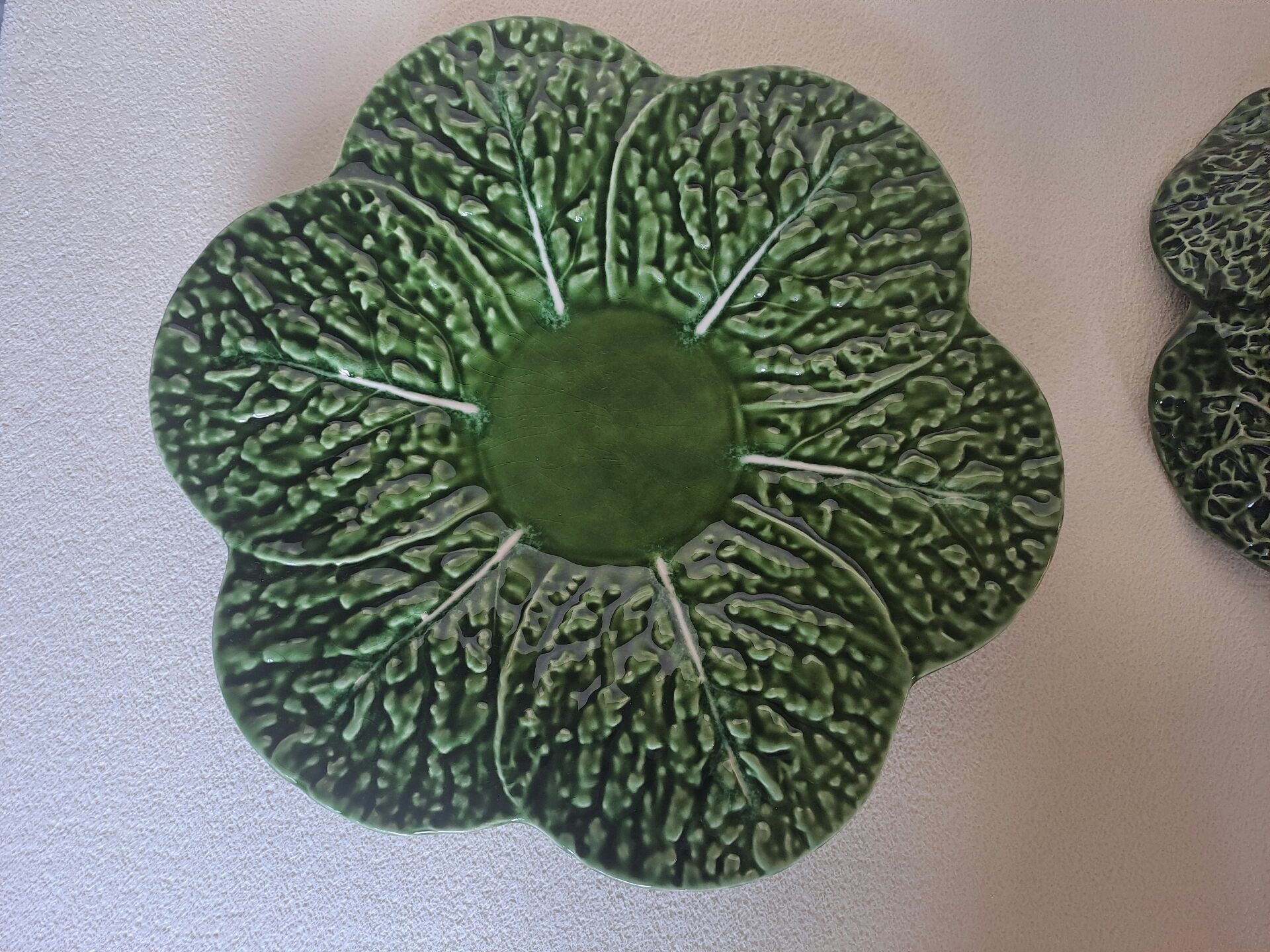 Important cabbage soup tureen and its vintage earthenware dish.