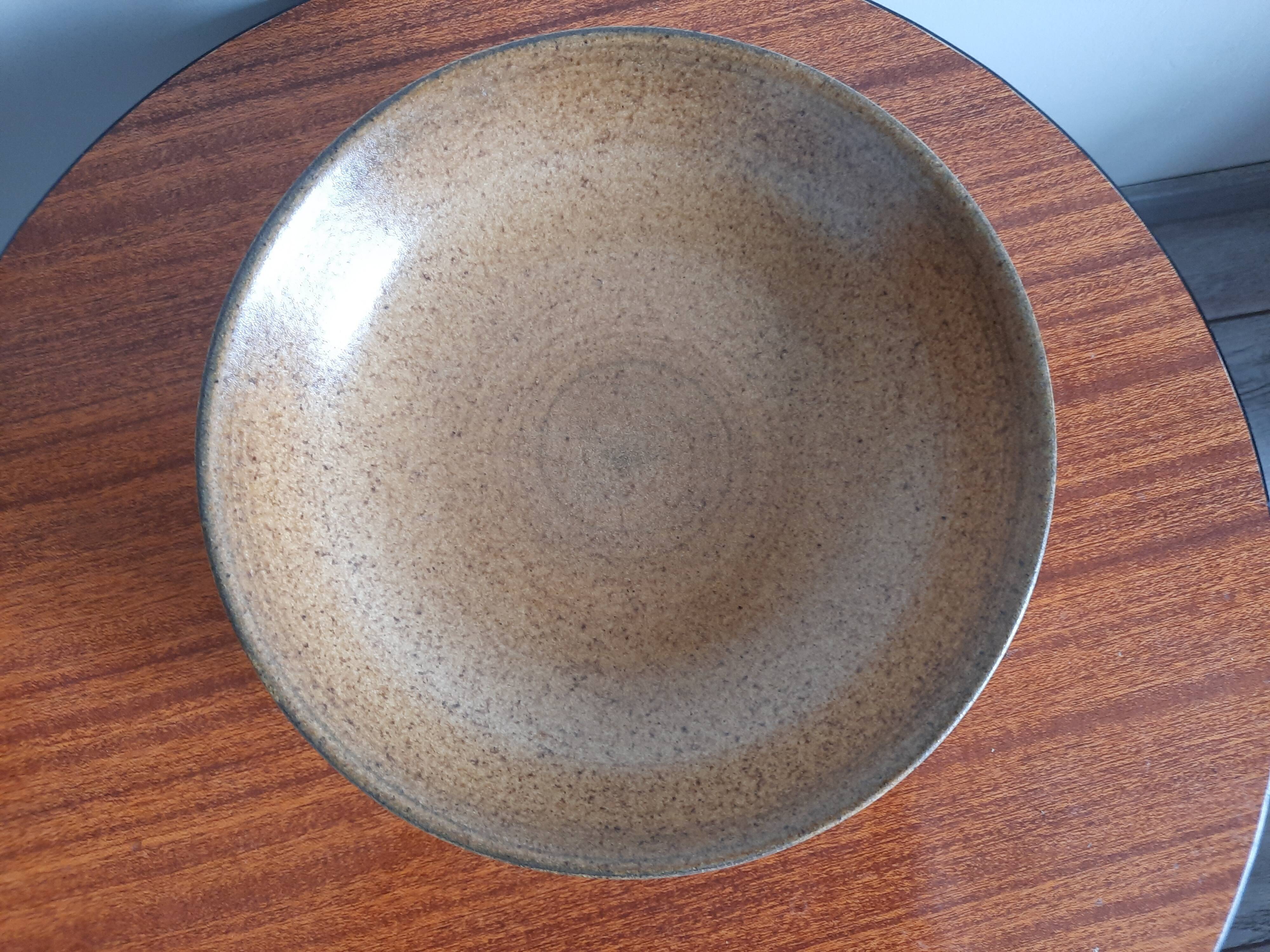4 Longchamp hollow plates