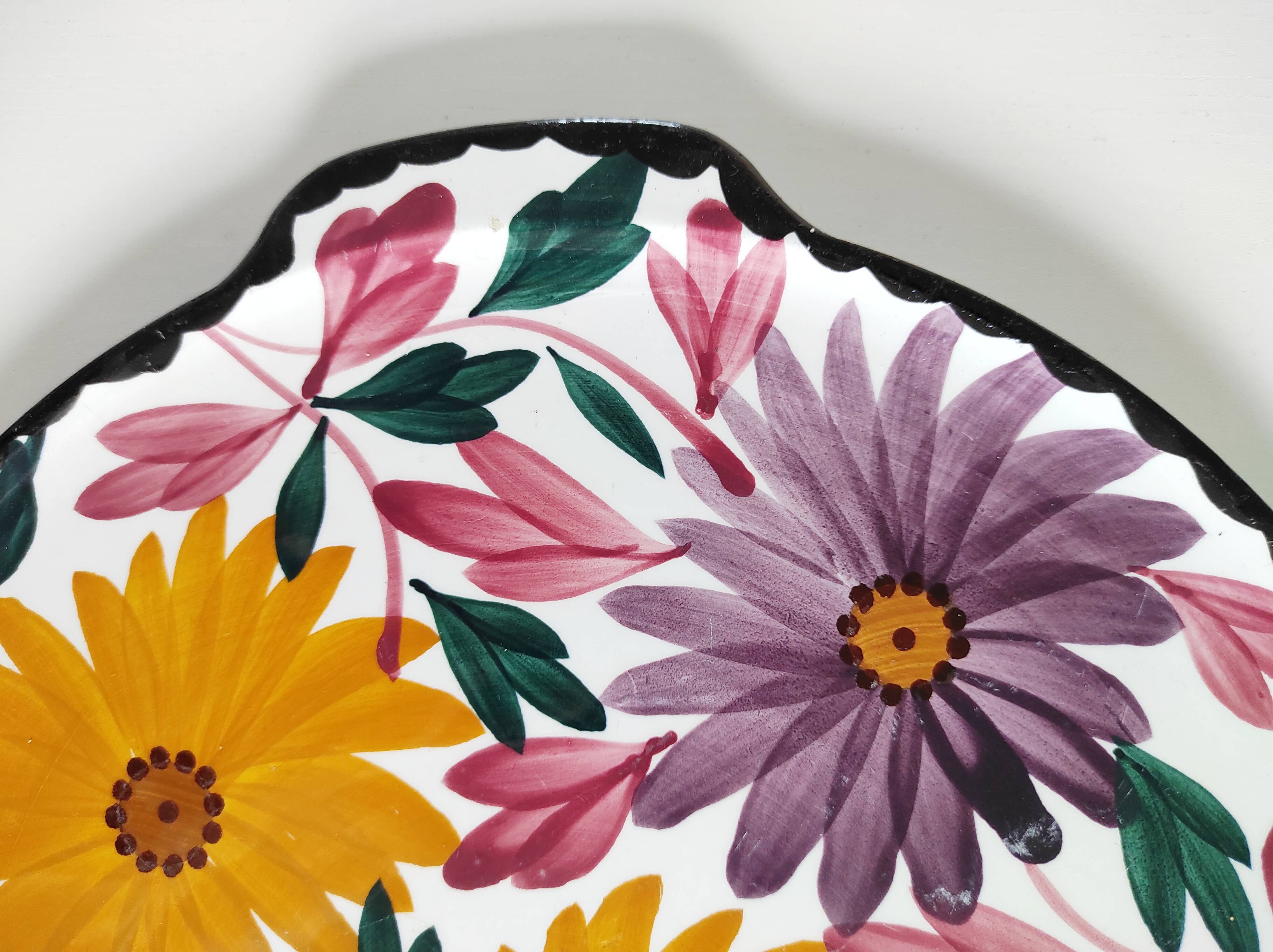 Two Schramberg Majolika painted flower dishes