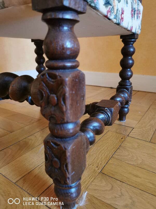 Chaise de nourrice style Louis XIII