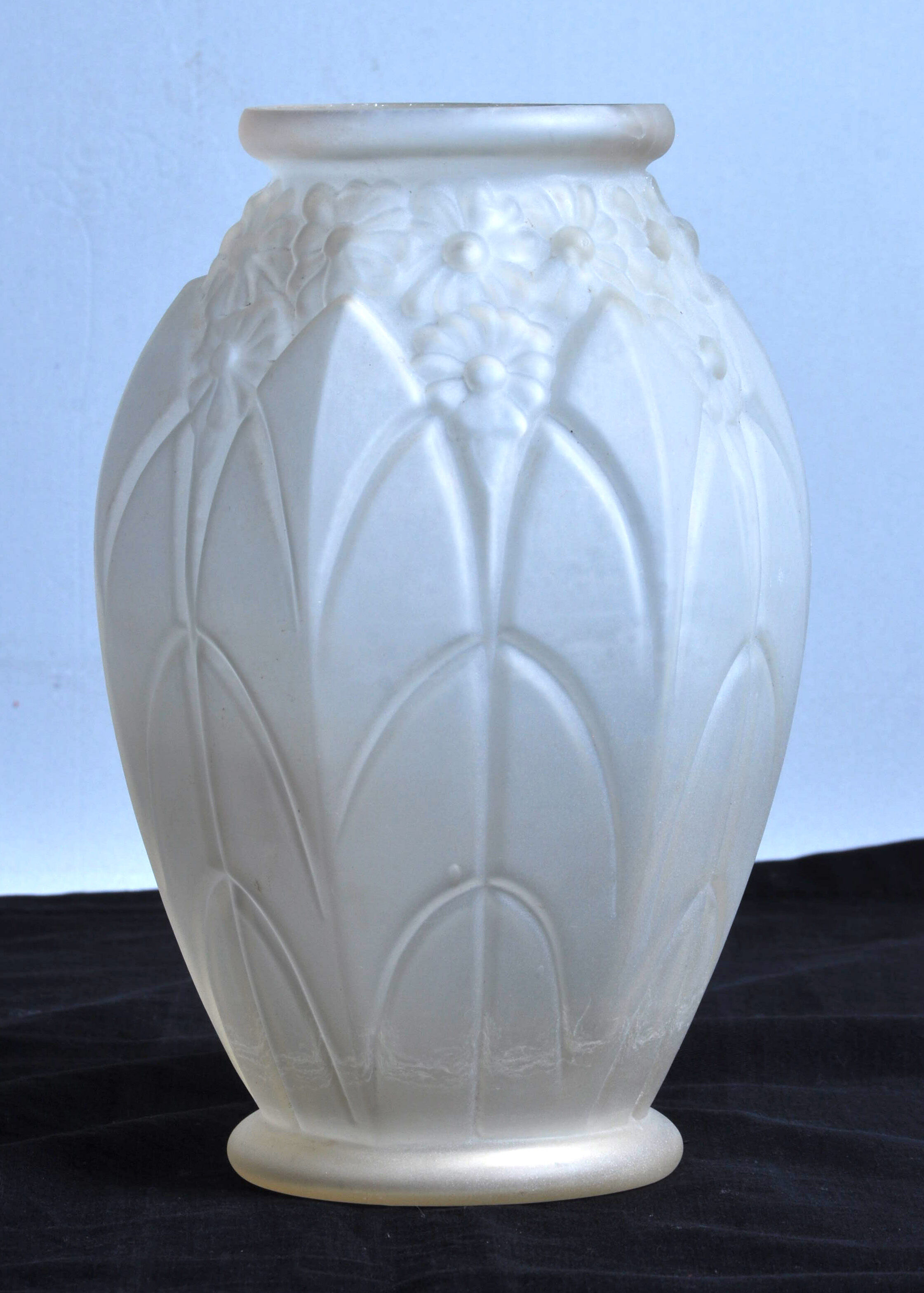 Vase art deco