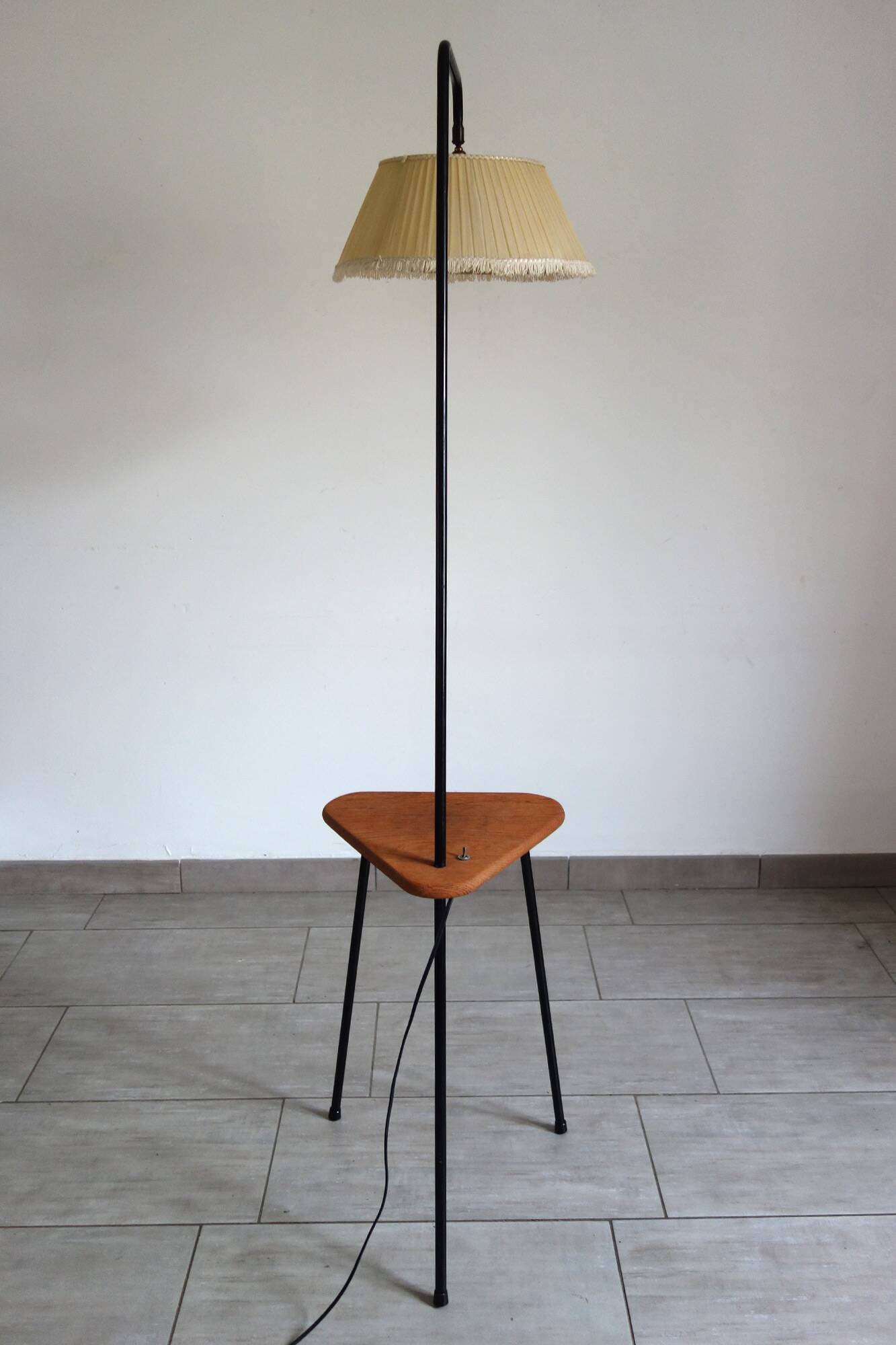 Tripod reading lamp in metal from the 50s/60s, France.