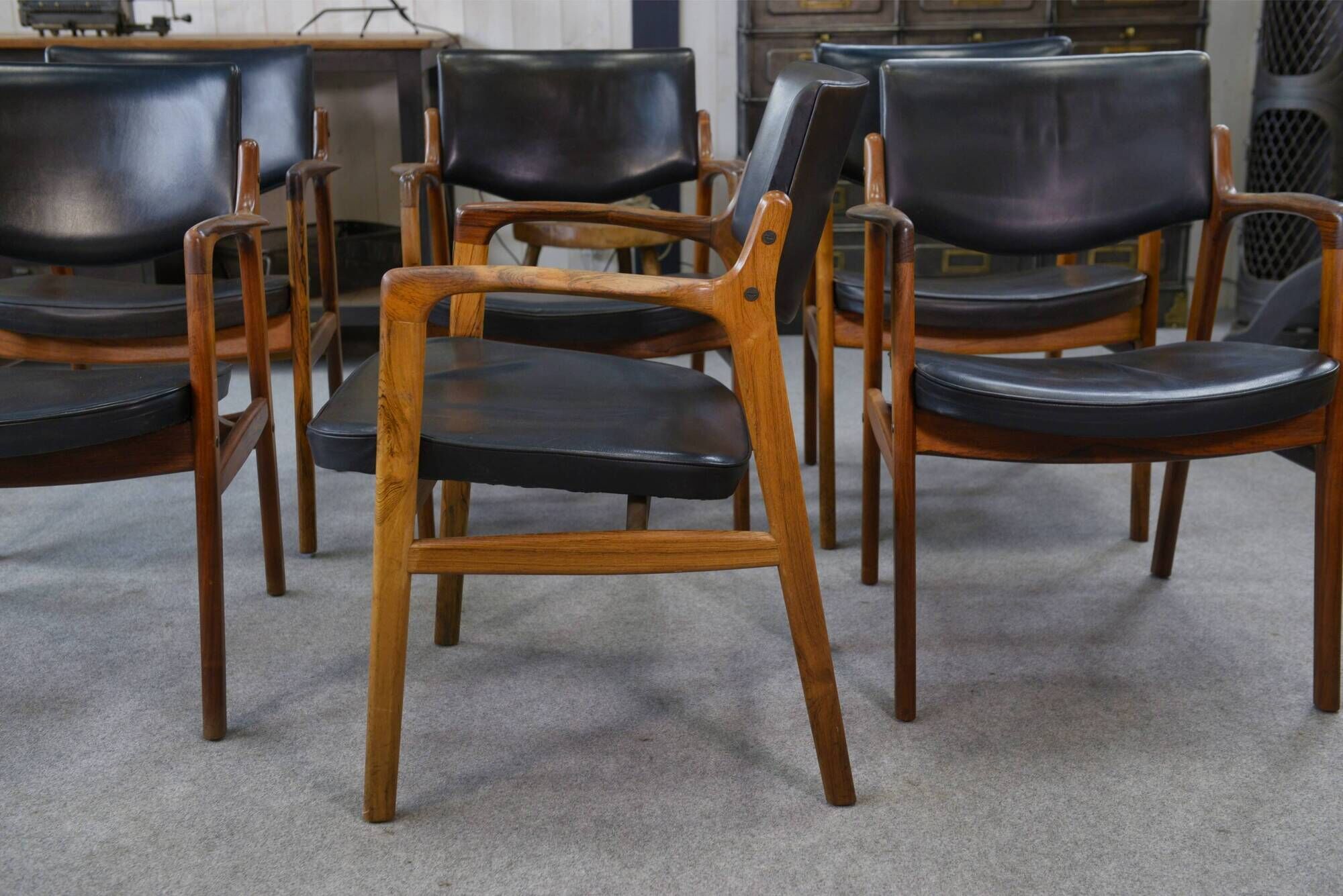 Set of 6 Scandinavian armchairs in leather and rosewood by Gondo Gravesen for Atelier Bondo Gravesen Snedkerier 1960s.