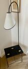 Lampadaire vintage avec tablette