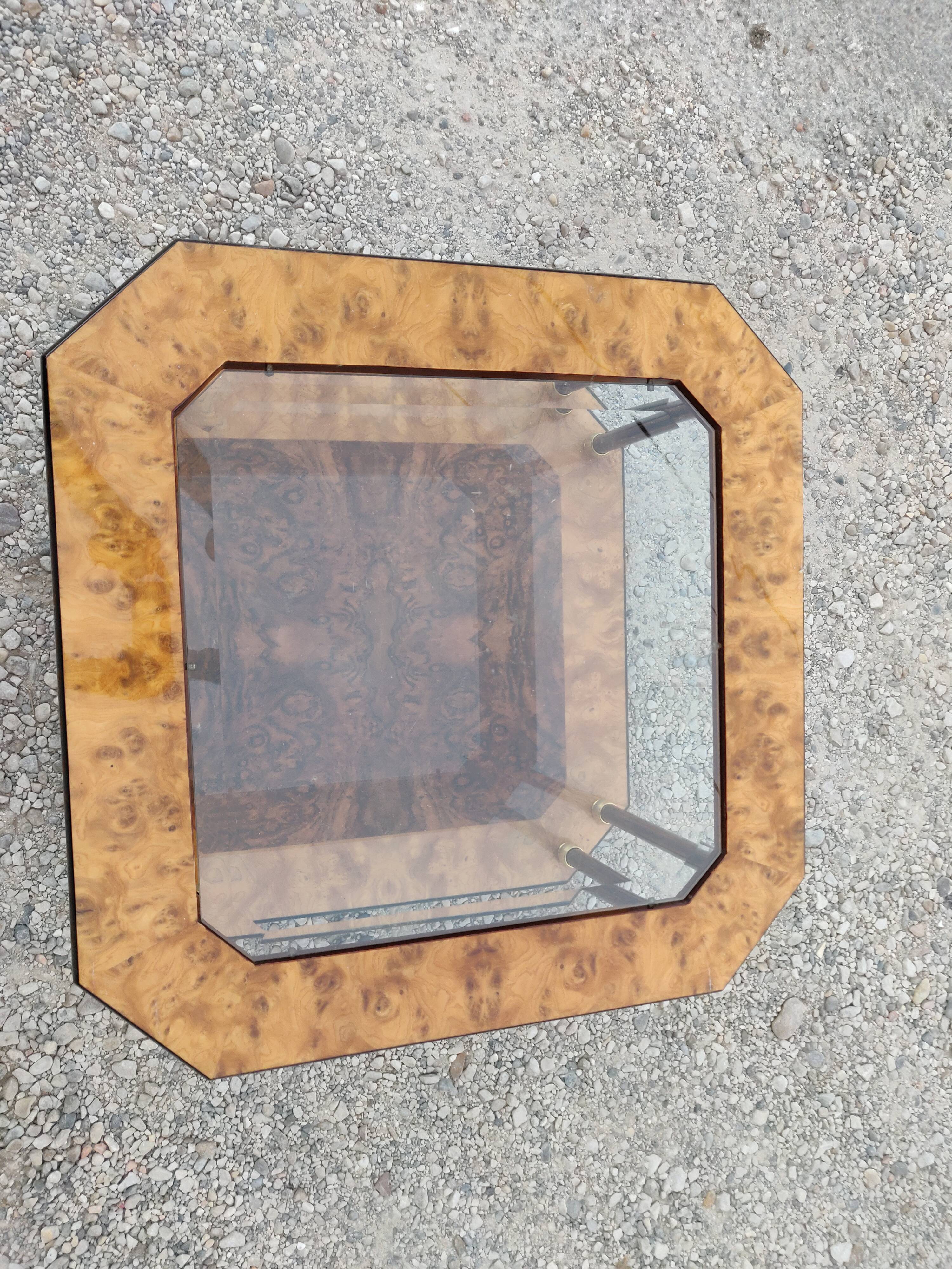 Table basse en verre biseauté et loupe d'orme années 70