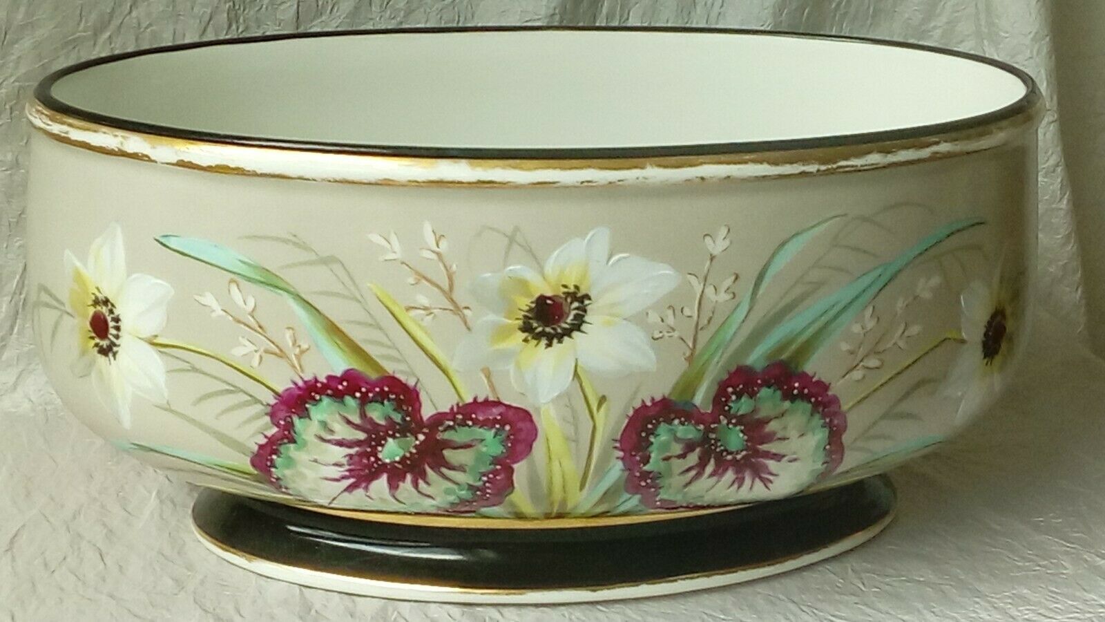 Porcelain gardener of paris period Napoleon III late 19 th floral decoration