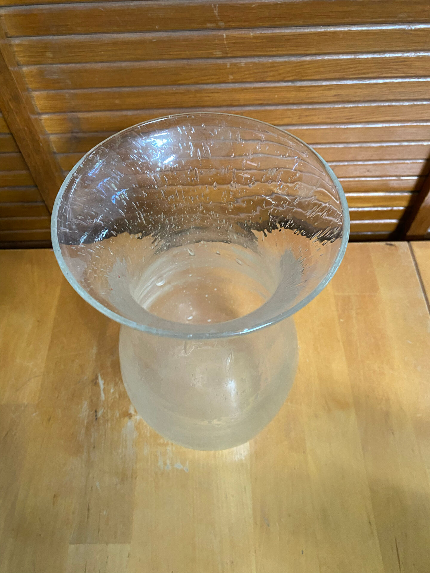 Vase ancien style Biot en verre soufflé bullé