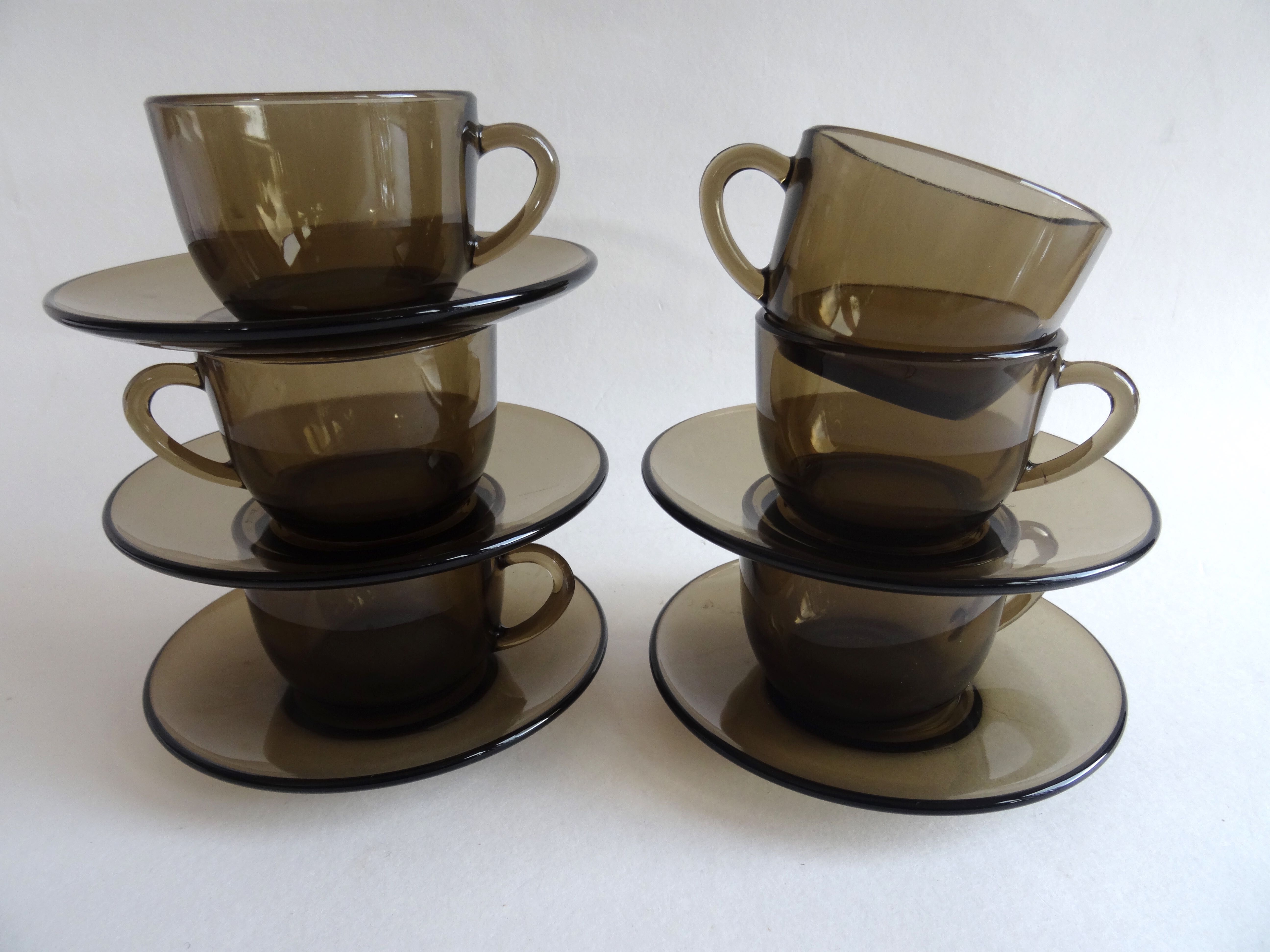Brown Vereco coffee cups