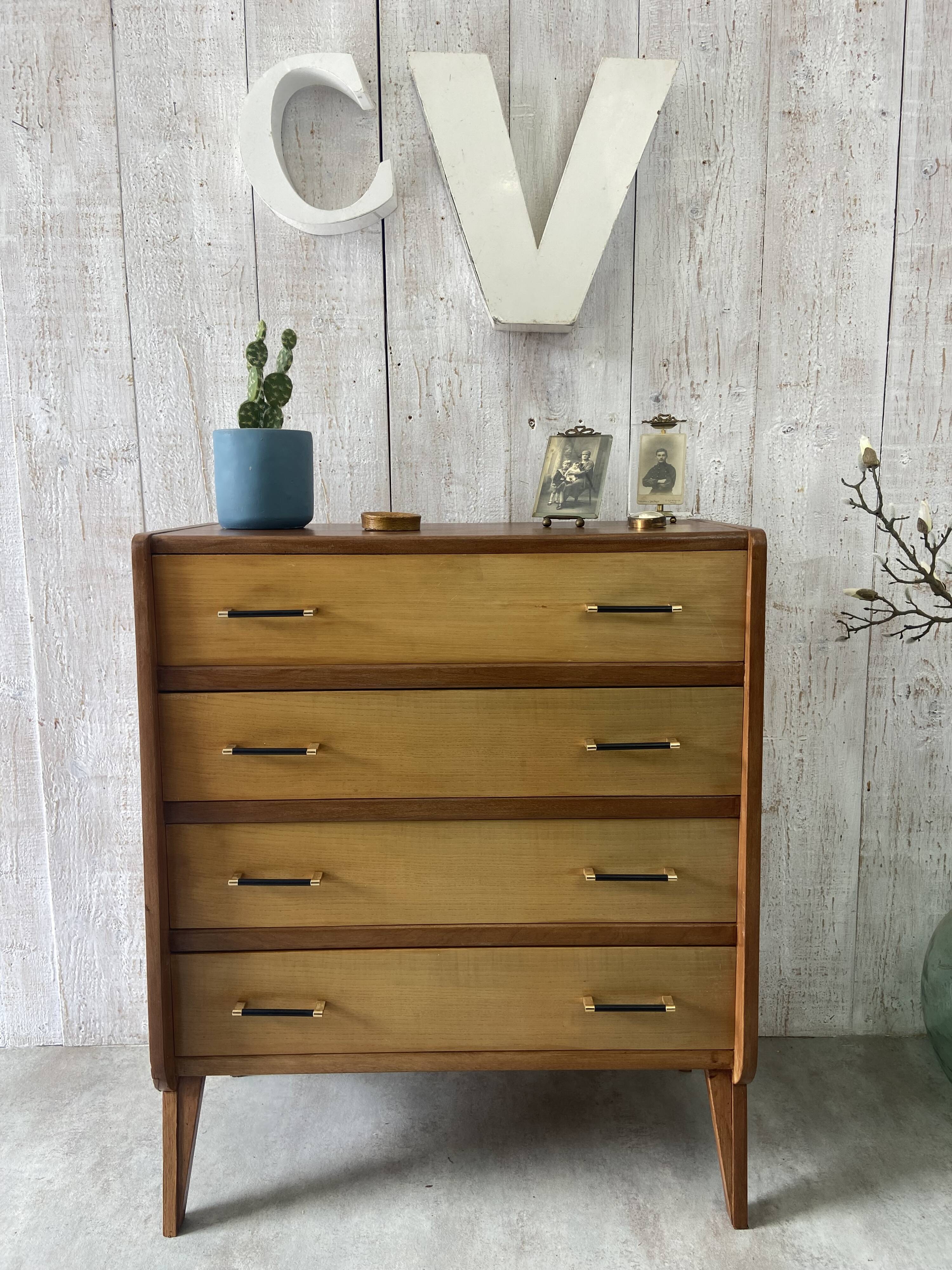 Vintage chest of drawers