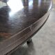 English guéridon table with a tilting top in mahogany, late 19th century.