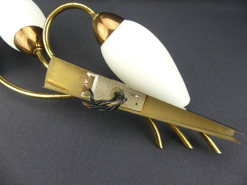 Vintage brass wall light with 3 glass tulips.